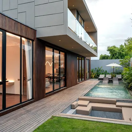 Trident-1 Villa Modern 4Br In Batu Bolong, Canggu-2